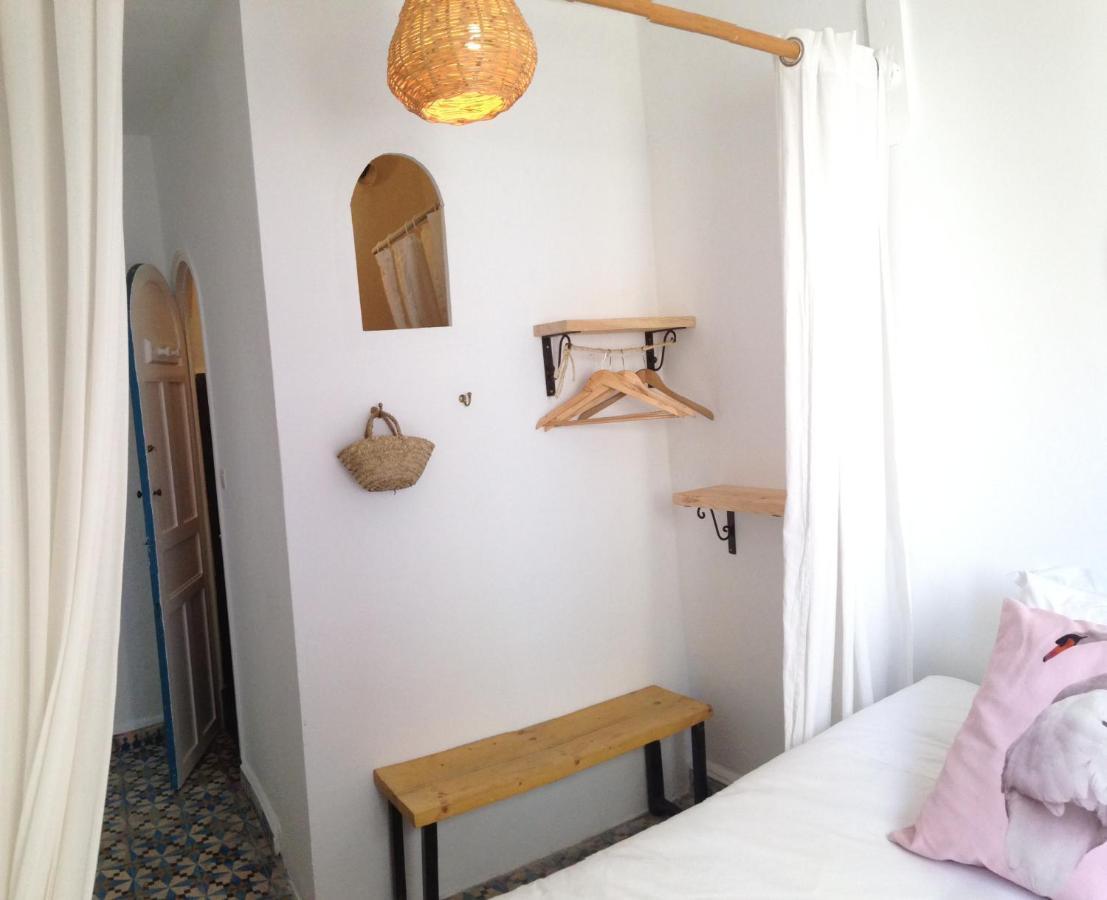 Hotel Emeraude Szavíra Kültér fotó
