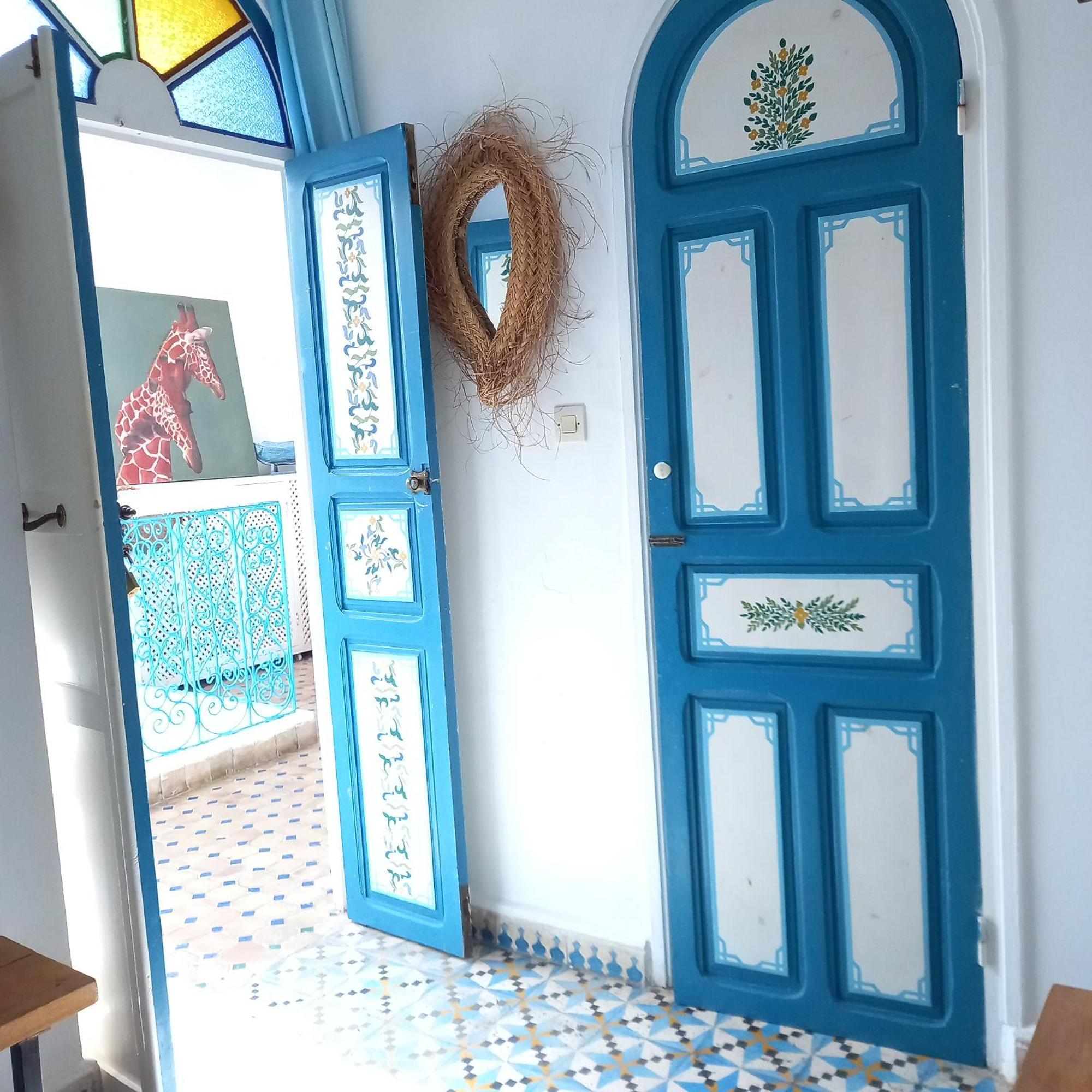 Hotel Emeraude Szavíra Kültér fotó